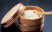 J300の200おひつ飯のシズル.jpg