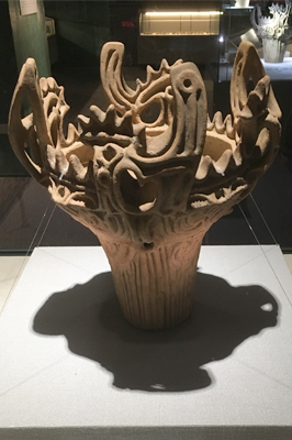 J266-400-火焔土器1.jpg